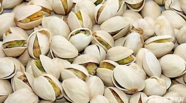 养颜|女性过了40岁，可以坚持吃3种食物，补血养颜、增强体质