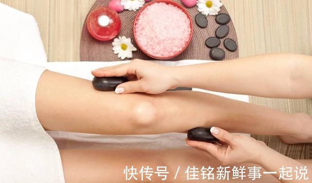浴盐 仙女怎么能有鸡皮肤!养成光滑小腿,快试试这几个护肤方法!