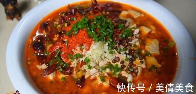 汤匙|水煮肉片最好吃的做法，简单美味又下饭，看看你喜欢吃不？