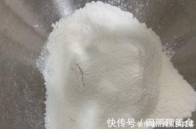 简单几步，教你在家做曲奇饼干，甜而不腻，超酥脆，特别解馋！