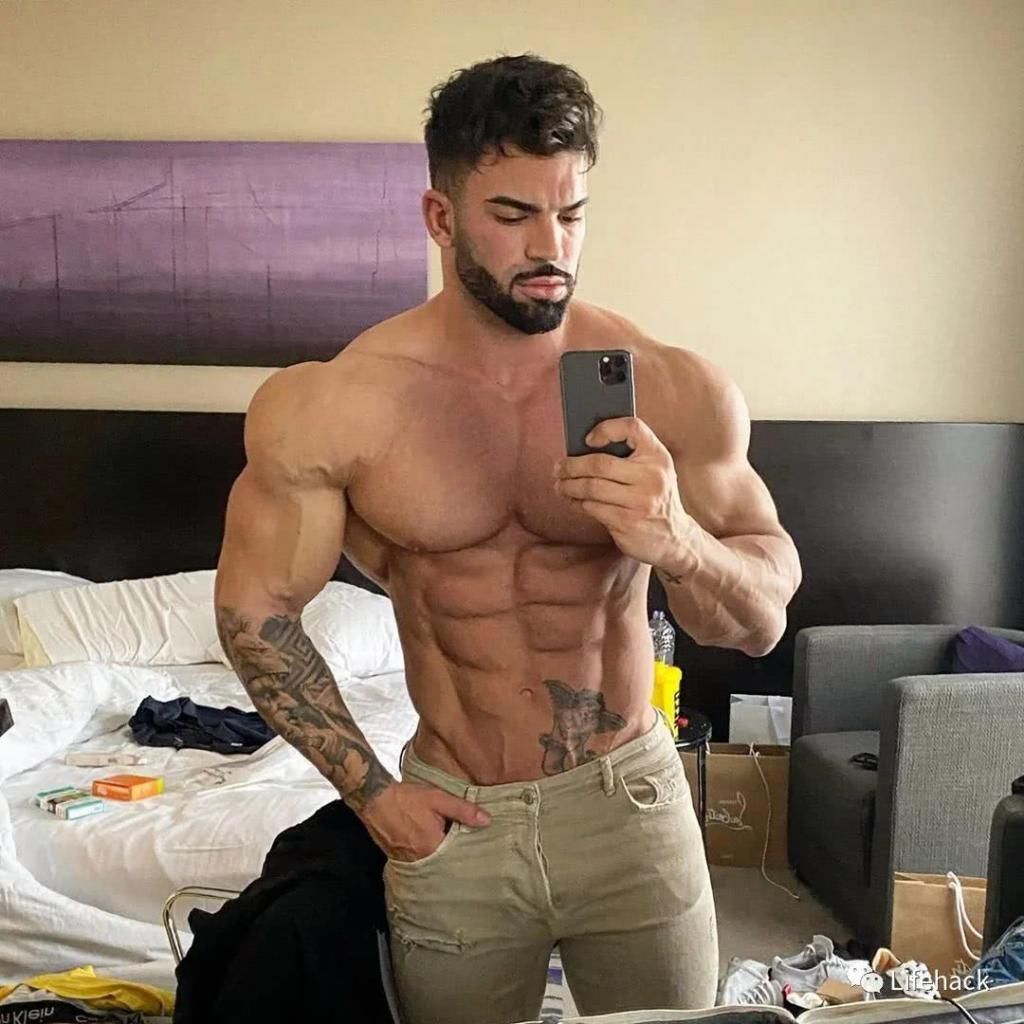 st一张裸照征服全世界这个男人的肉体简直逆天了