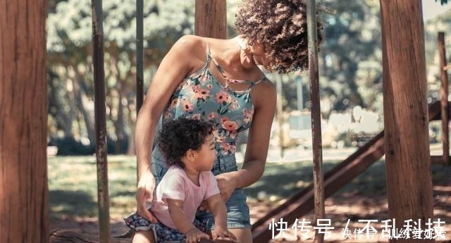 宝宝|这个游戏很多父母陪孩子玩过,看似其乐融融,对孩子却是种折磨!