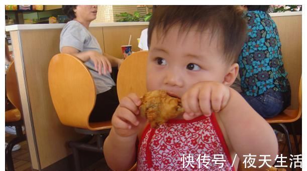 晨晨妈|6岁男娃嘴里发出阵阵酸臭,儿科医生孩子积食严重,家长别拖了