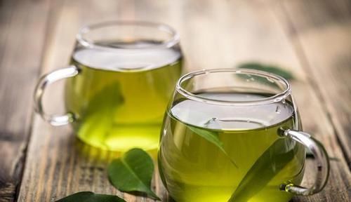 降血压|喝茶能降血压吗？高血压的人能不能喝茶？告诉你真相