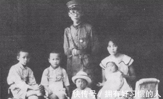 文學作品&風流才子郭沫若自比蘇軾,寫下一首《水調歌頭》,讀罷高下立見