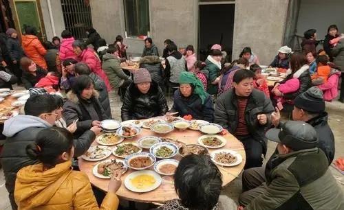 农村|农村宴席有一道“送客菜”，这菜一上就该走人了，你们是啥菜呢？