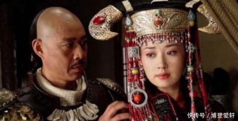 到底|生前受尽宠爱,去世后还穿龙袍下葬,到底她是什么身份?
