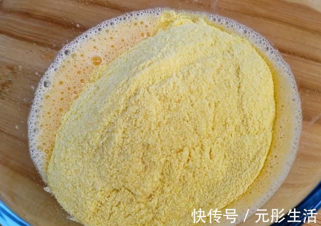 橘子别直接吃了,加一碗玉米面,三个鸡蛋,暄软香甜,孩子超爱吃