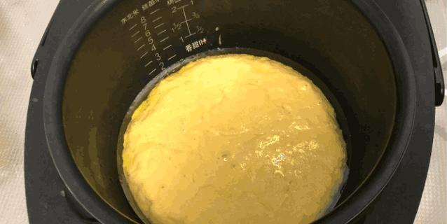  半斤面粉，3个鸡蛋，这样简单一做，比蛋糕香，爱吃面食的收藏