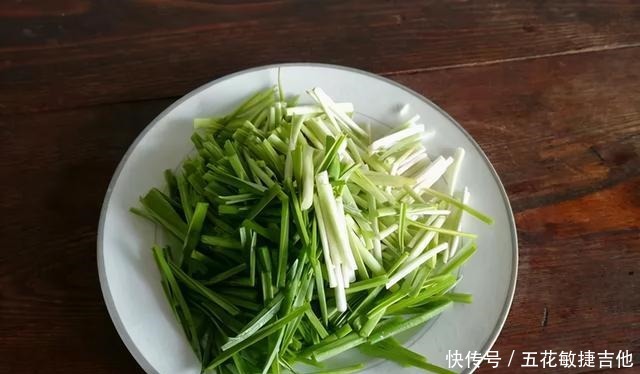 炒豆芽老出水咋办教你“回锅法”，豆芽脆嫩爽口又解腻