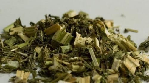 女人月经量少老得快,多吃这几物,滋养卵巢,调节月经更年轻