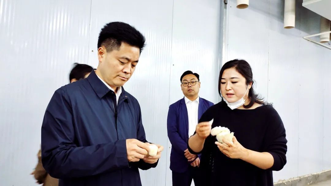 产业园|柯尊勇专题调研电商产业发展、食用菌产业转型升级等工作