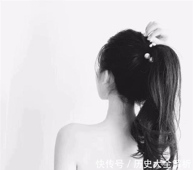 发夹|建议女士们出门,别披头散发!一定要扎个头发,不仅减龄更加干练!