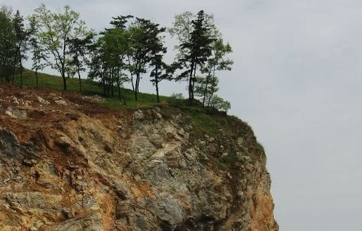 中国的“东南第一峰”，曾经沦为矿坑废墟，如今华丽转型地质公园