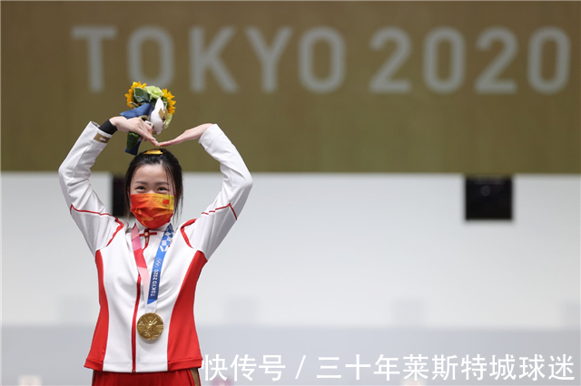 国务院|恭喜杨倩夺首金！村民放炮，母校祝福，国务院：为祖国赢得了荣誉
