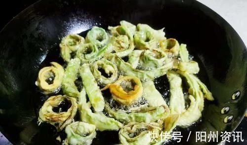 干煸茄子|入秋后,这菜别错过,营养价值极高,皮比果实还营养,不吃可惜了