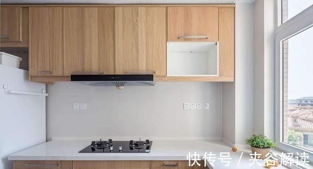 台面|资深电工老师傅提醒：家里这7个地方一定要装插座，宁多勿少！