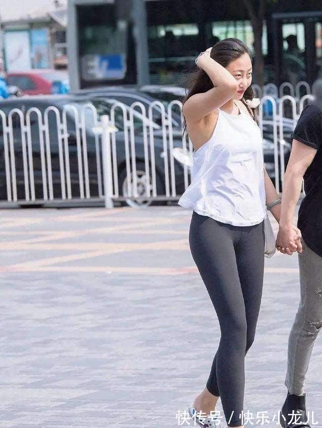 连衣裤 温柔有质感的打底裤穿搭,才能让造型显得优雅,更显质感