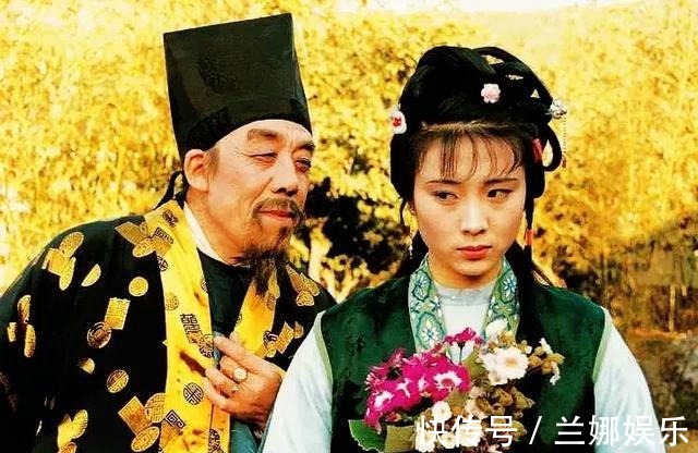 王夫人$一个丫头,敢向贾赦叫板,敢揭王夫人之短,敢顶贾母问话,凭啥