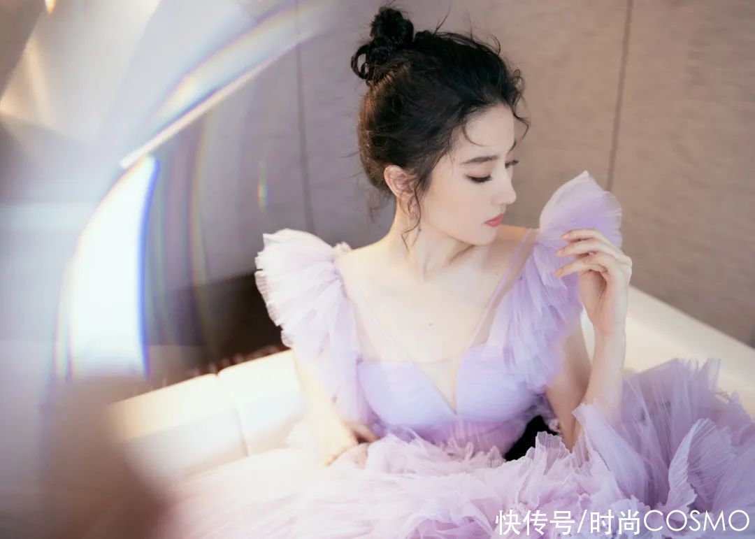 当，我拥有了25支超显白的口红以后……