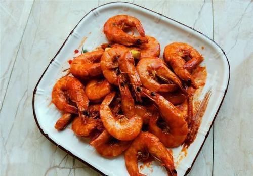 干豆腐|周末,家里来客人,做了一桌家常下酒菜,东北人看了肯定会流口水