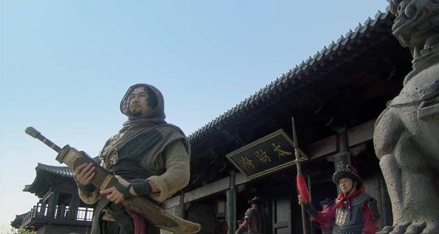  全能王|此人对马军五虎将不败，步战马战水战暗器全能王，结局却让人叹息