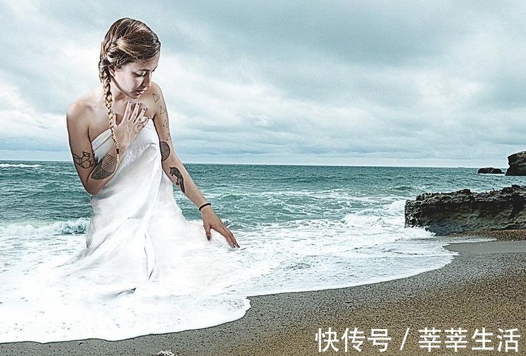 画板@这位好“色”的艺术家,拿大自然当画板,引11万人“想入非非”!