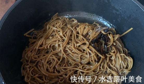 黄老师的同款葱油拌面，不可多得的美味，馋哭了！