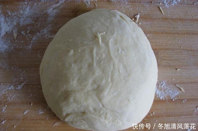 烤盘|不用面包机，不用一直揉面，在家也能做出暄软小餐包，当早餐真好