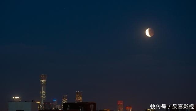 夜空 月全食+超级月亮组团亮相夜空