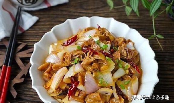 味道|这两食材虽然口味重，放一起爆炒，味道香的隔一条街都能闻到