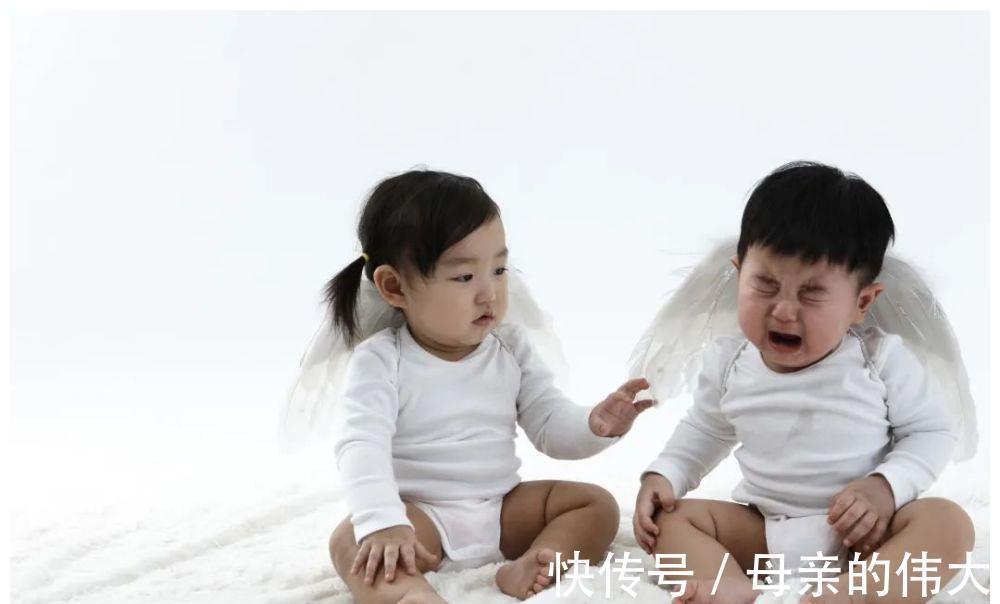 宝妈|“一拖二的日子，我快崩溃了”，生二胎的你，根本不值得“可怜”