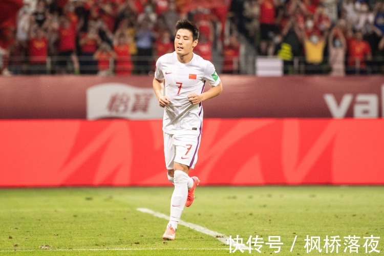 李霄鹏|10球3助竟遭无视!中超豪门第一锋霸无缘国足,他是武磊最佳拍档!
