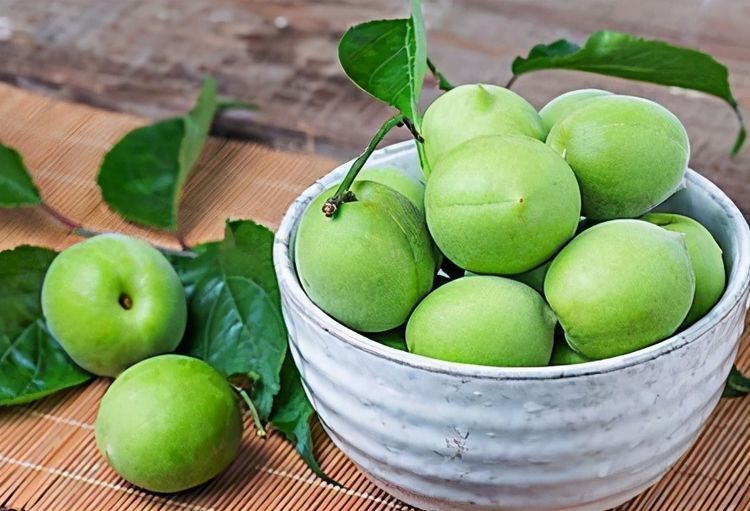 韭菜|女性不愿早衰，常食3种食物，养肝护肝，活血散寒，提高免疫力