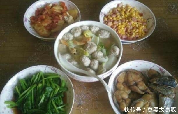 5个家庭晚餐摆在你面前,由你来选择吃,你会选择去哪家吃