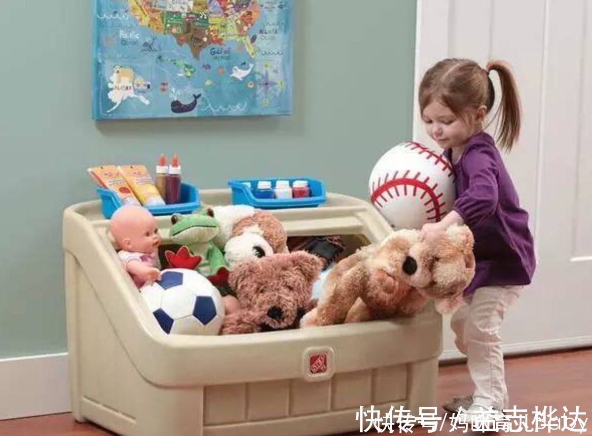 秩序感|娃不愿收拾房间又脏又乱?巧用四招让娃主动收拾,比吼叫更管用
