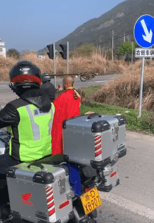 |搞笑GIF:娶到这样的媳妇儿 保证你活不过三十五