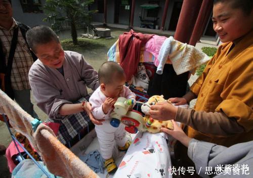 清华北大|25年前，不顾世俗之见，遁入空门的清华女学霸，如今怎样？