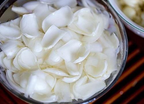 糖尿病患者|吃百合可以降血糖？若想保持血糖稳定，建议做好这5件事