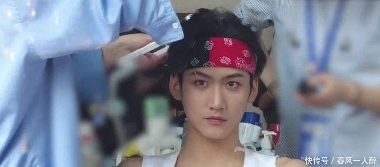 周柯宇 《创4》周柯宇把刘宇拉下马,公布结果时,台下选手的表情太精彩