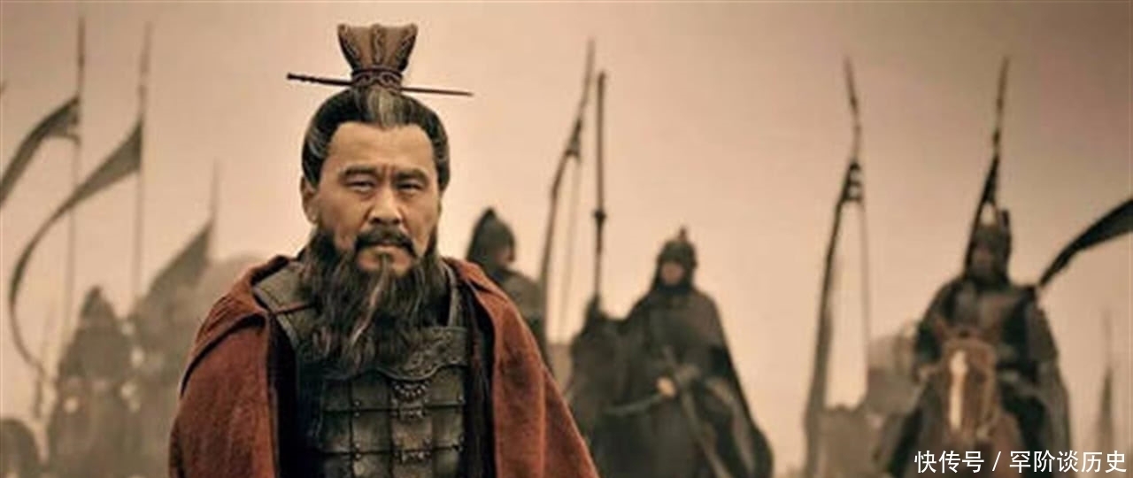 曹操|曹操杀吕布时,为什么先绞死再枭首?这不是多此一举吗?