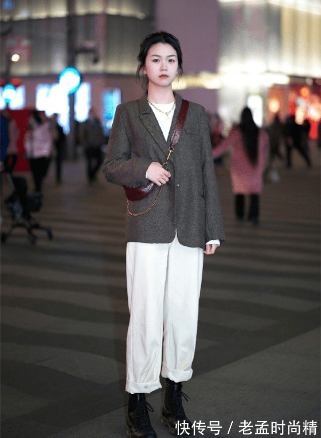 高跟鞋|白裤子可别乱穿,一不小心就尴尬又显胖