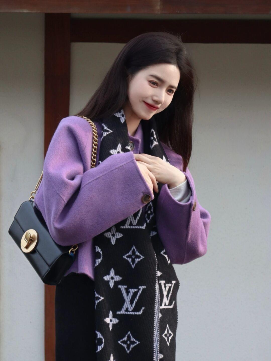 包臀裙|熟女要学会的“毛呢外套”搭配,能让你出街稳赢,秘诀在这6点