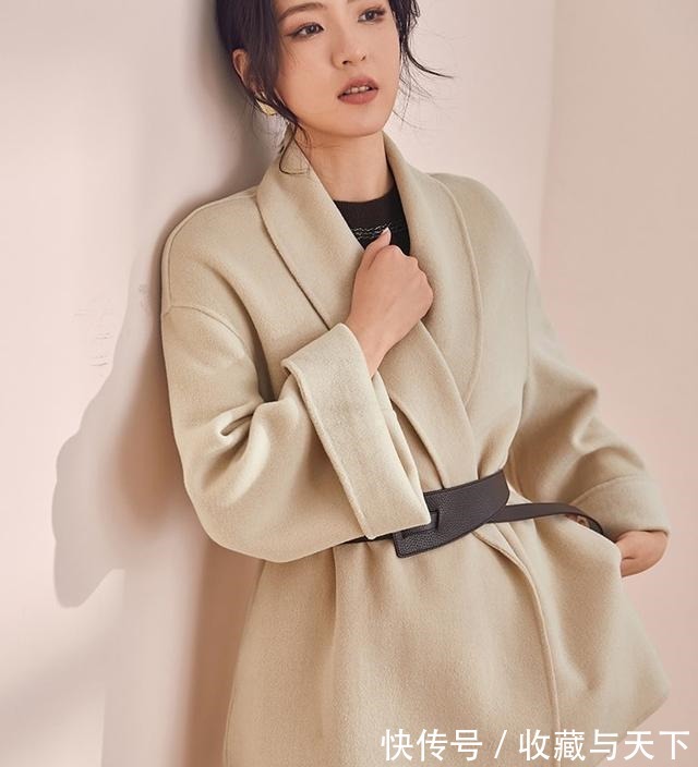 面料 别再穿羽绒服了,试试这样的双面呢大衣,轻奢保暖又时髦!