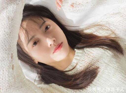 月经期间|女性换卫生巾的几个坏习惯，会伤害子宫，改掉1个也不错