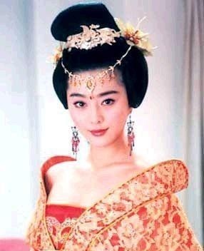 珍珠 古代女子们的首饰, 到现代还很流行, 成为女人们的最爱