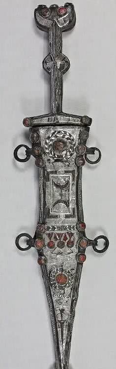 德国|德国出土温多尼萨短剑,不仅暴露罗马将军的装备,还破解一个谜团