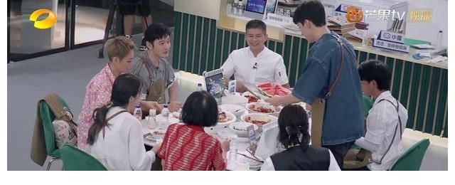 龚俊|《中餐厅5》：龚俊上这个综艺真的上对了，凭实力圈粉