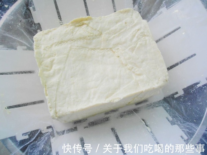 才知道做豆腐很简单,1碗黄豆1勺醋,教你在家轻松做,新鲜又好吃