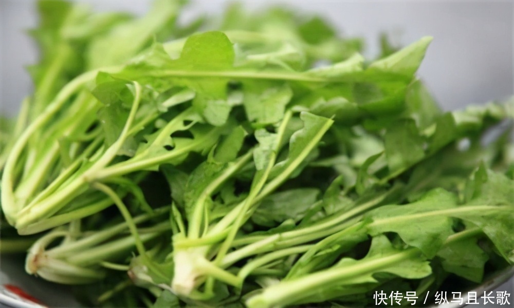  女性想要皮肤好，要坚持吃3种食物，排毒养颜、滋补身体